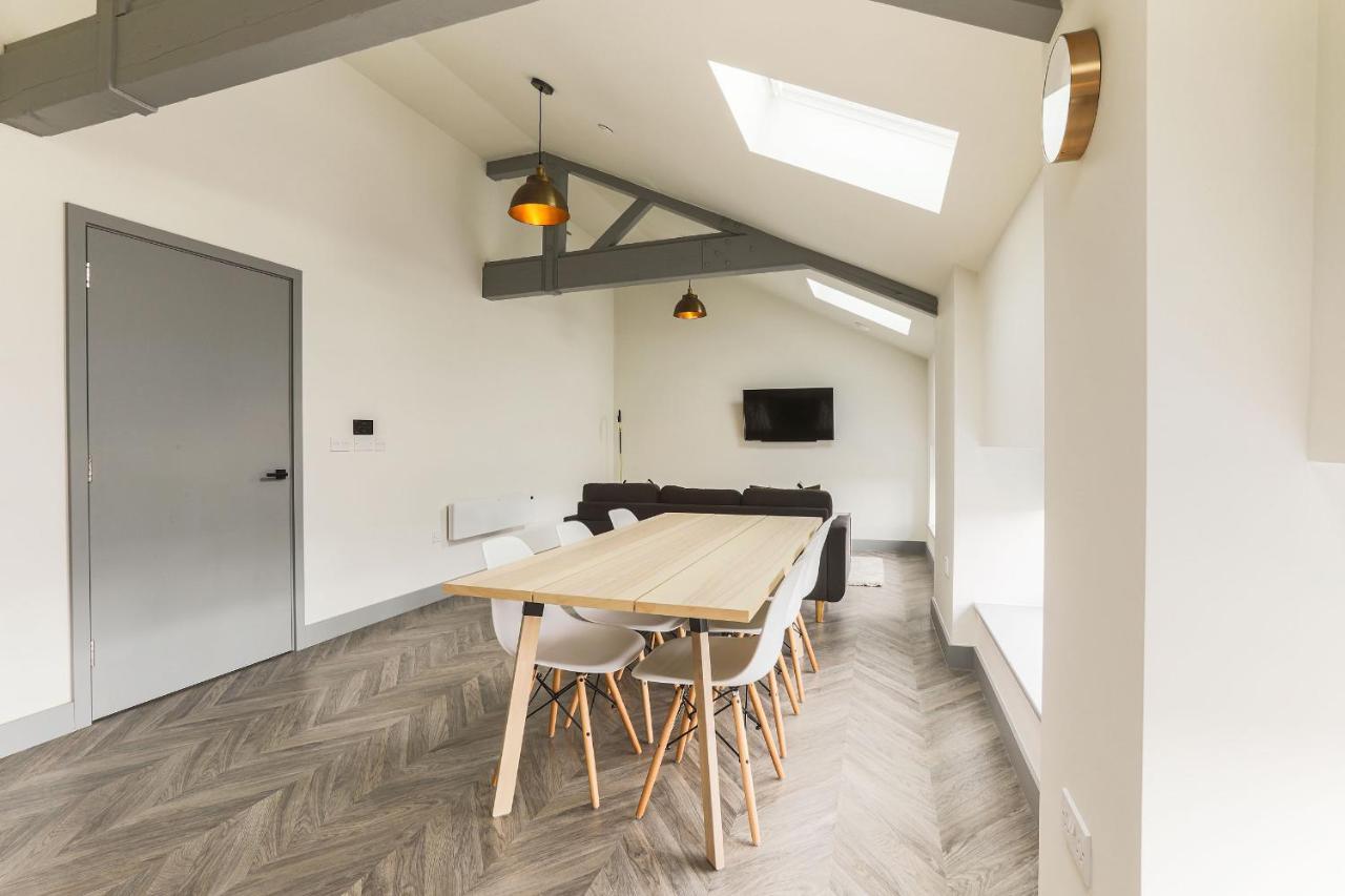 Goodstay Apartments By Urban Space Barry Extérieur photo