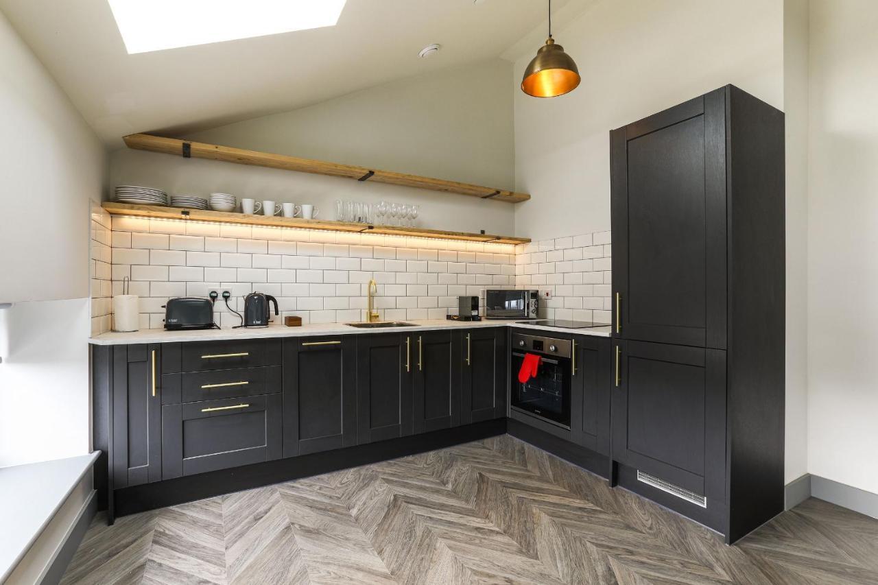 Goodstay Apartments By Urban Space Barry Extérieur photo