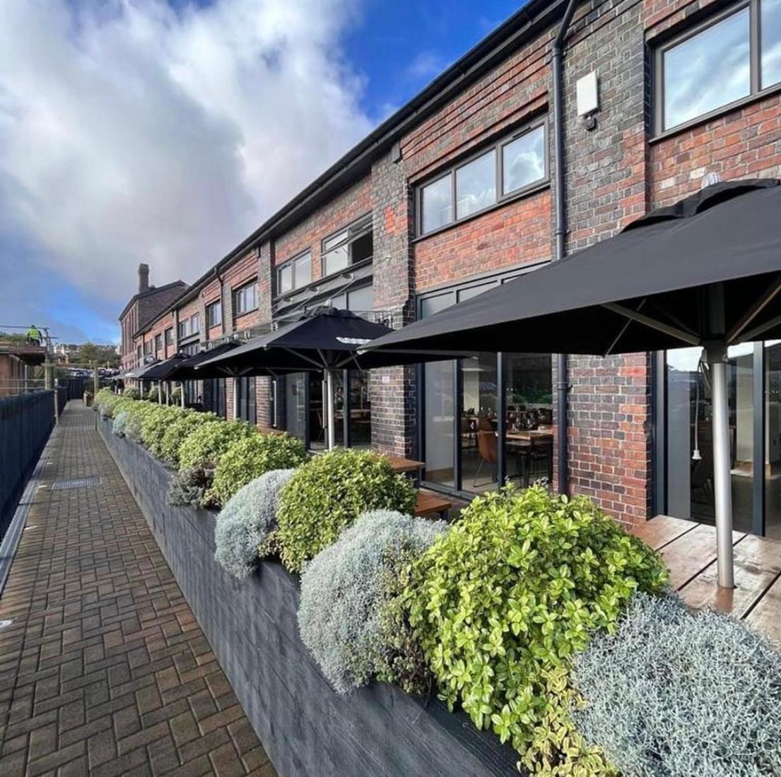 Goodstay Apartments By Urban Space Barry Extérieur photo